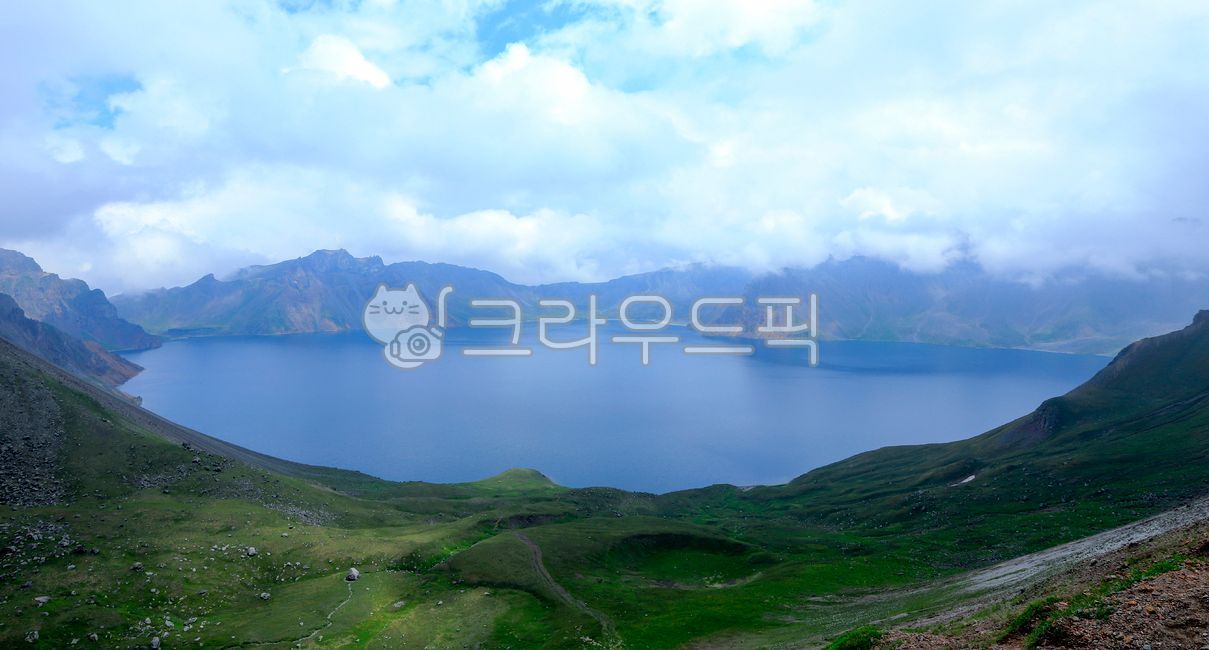 백두산,천지,호수,자연,풍경,하늘,구름,산,nature,outdoors,옥외,lake,water,물