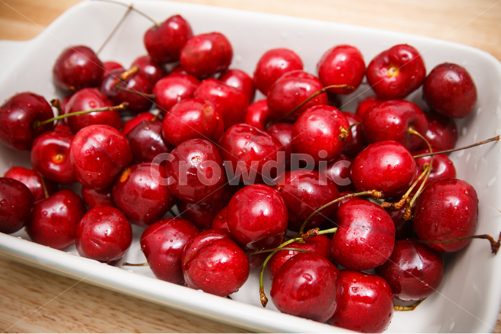 체리,과일,버찌,붉은,검붉은,상큼한,맛있는,달콤한,새콤한,빨간,용기,그릇,생과일,음식,식재료,요리,food,cook,meal,dishes,food reserves,과일,열매,fruit