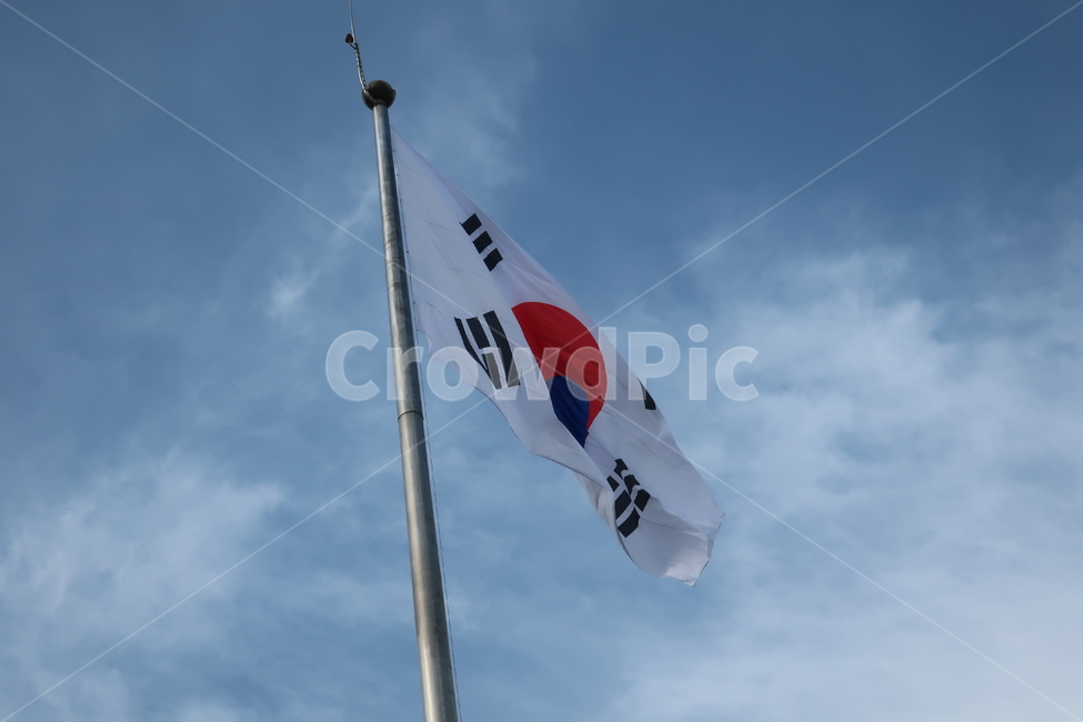 대형,태극기,국기,국기봉,하늘,구름,한국,대한민국,바람,펄럭