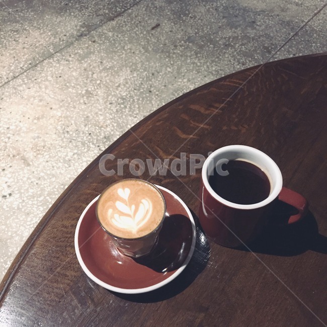 ceffee,카페,커피,blackcoffee,커피컵,cup,컵,pottery,도기컵,커피잔,latte,flatwhite,라떼,플랫화이트,roundtable,음식,음료,beverage,drink,hot