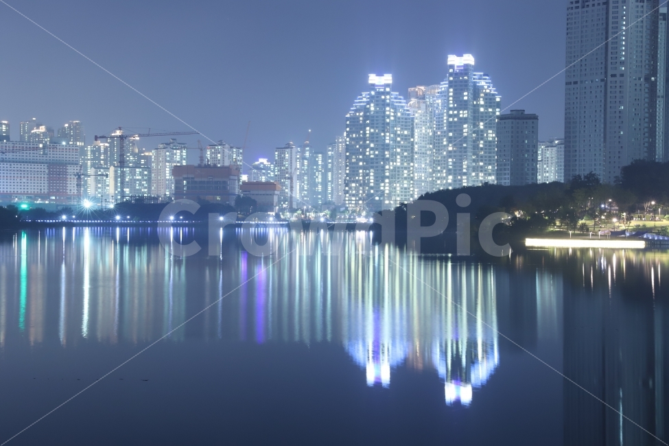 수원,광교호수공원,야경,공원,불빛,야경,밤,풍경,nightscape,night,landscape,도시,city,한국도시풍경,한국도시경관,korea cityscape,water,물