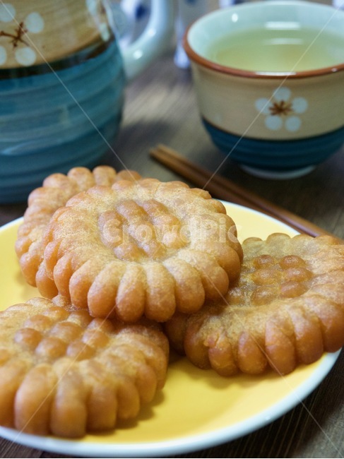 한과,약과,설날음식,추석음식,명절음식,한국음식,식품,한식,한국문화,음식,한국,배경,건강한식생활,웰빙,문화,아시아,아시아음식,접시,전통,설날,추석,녹차,한국과자,전통과자,과자,한국전통과자,음식,식재료,요리,food,cook,meal,dishes,food reserves,한식,한국음식,한국요리,korean food,korean dishes,korean meal,korean cook,디저트,간식,후식,dessert,snack