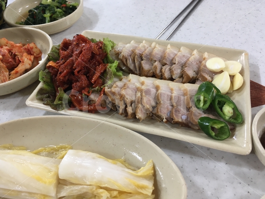 수육,돼지수육,돼지고기,pork,한식,회무침,김장수육,음식,식재료,요리,food,cook,meal,dishes,food reserves,육류,고기,meat,한식,한국음식,한국요리,korean food,korean dishes,korean meal,korean cook