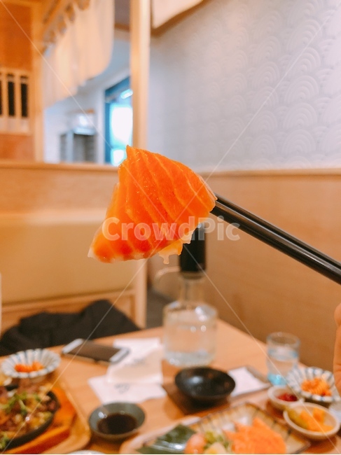 연어,연어한점,일식,생선,회