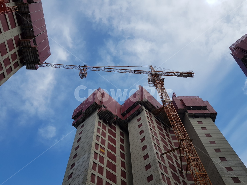 건설크레인,constructioncrane,시공현장,공사현장,아파트신축,타워크레인,건축물,건물외관,exterior,building,structure,architecture,construction