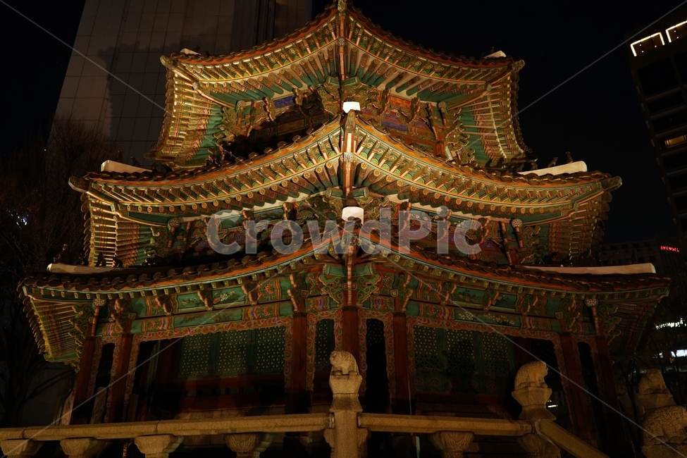 night view,culturalassets,Hwang Gungwoo,Haitai,construct,building,traditional culture,Cultural Heritage,altar,Korean Empire,temple of heaven,tradition,Shipbuilding,Wongudan,culturaltreasure,history,Hwandan,shrine,seoul,korea,Hanok,culture,Hwangudan