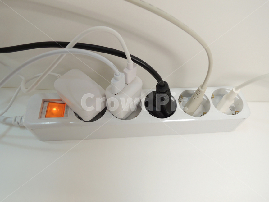 전기선,멀티탭,콘센트,전기코드,먼지합선,multipletap,lampadaptor,socket,powerpoint,electricaloutlet,adaptor