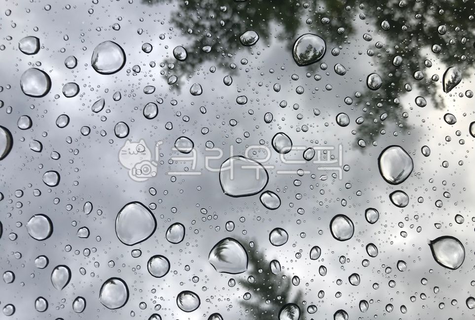 glass marble,sky,rain,shower,Transparency,rainwater,water,summer,raindrop,water drop,Standing water,The rainy season,Rainy Day,cloudy sky