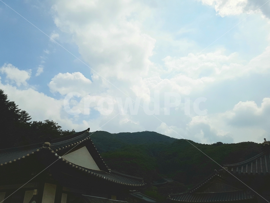 평화,절,사찰,오후,하늘,지붕,보광사,일상,색감,peace,Temple,Afternoon,Sky,Roof,daily,color,View,한국전통,한국문화,korean traditional,korean culture,건축물,건물외관,exterior,building,structure,architecture,construction