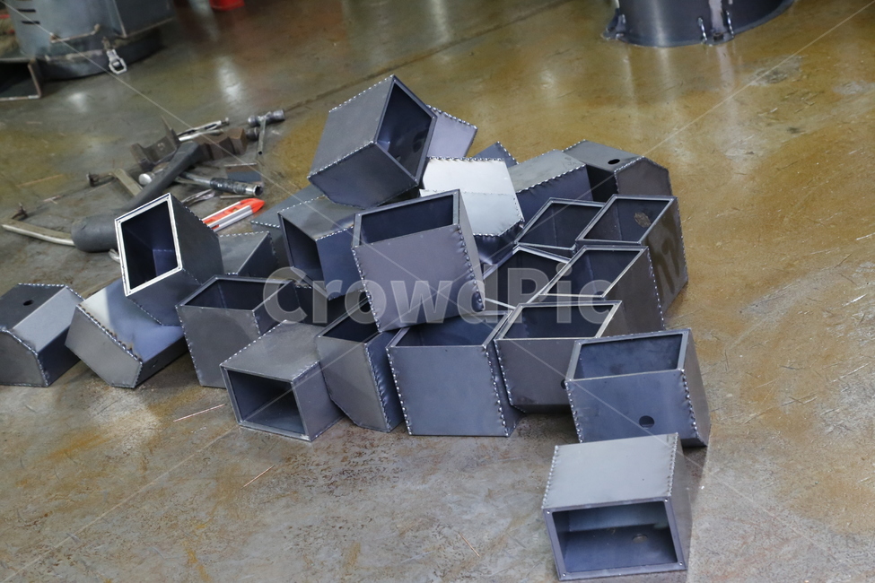 철강,구조물,조형물,철강원자재,조립,제작