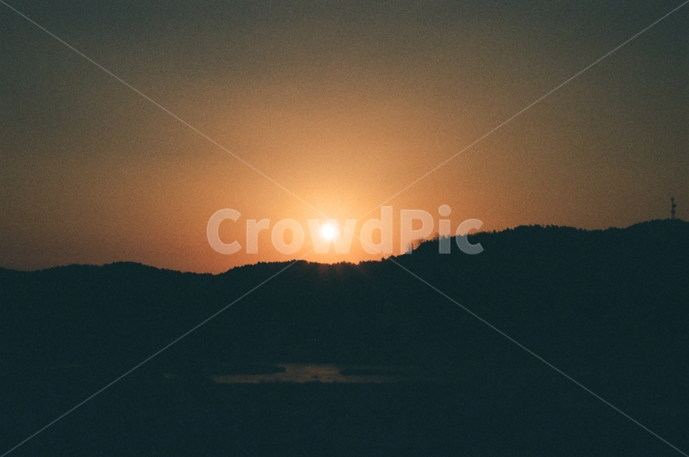 분위기,노을,일출,일몰,해,풍경,자연,풍경,nature,landscape,outdoors,옥외,sky,하늘,dusk,황혼,sunset,dawn,새벽,red sky,붉은 하늘