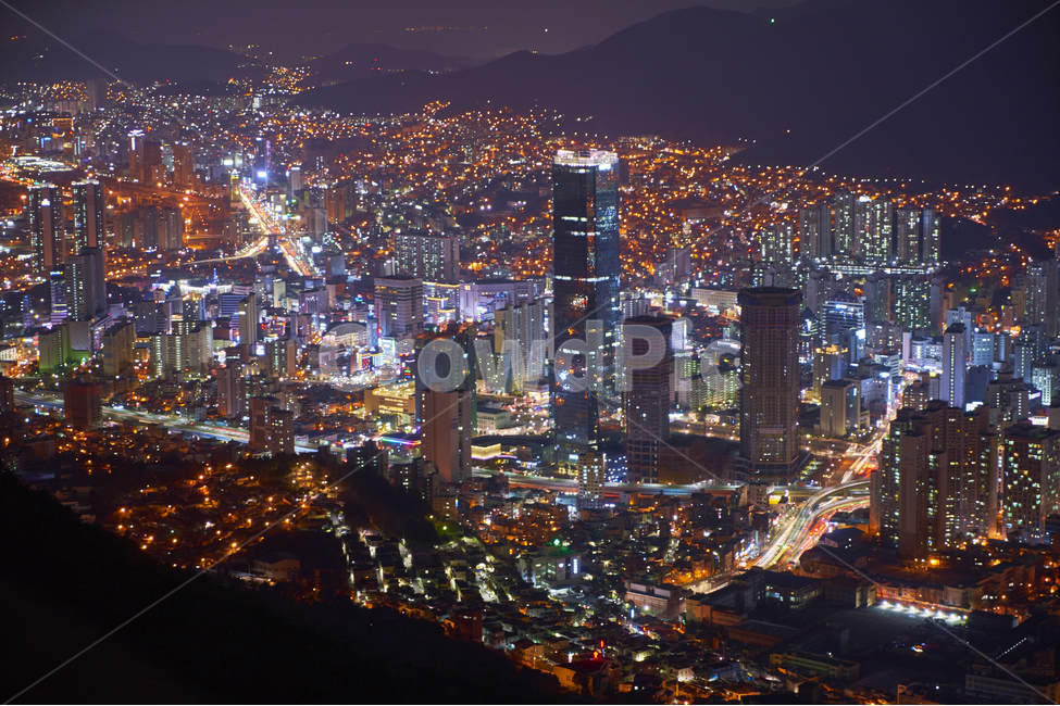 부산,야경,도시,불빛,야근,시내,건물,빌딩,도로,길,산,야경,밤,풍경,nightscape,night,landscape,도시,city,한국도시풍경,한국도시경관,korea cityscape,경치,outdoors,옥외,nature,자연,scenery,town,시티,building,urban,어반,metropolis,중심지,aerial view,조감도