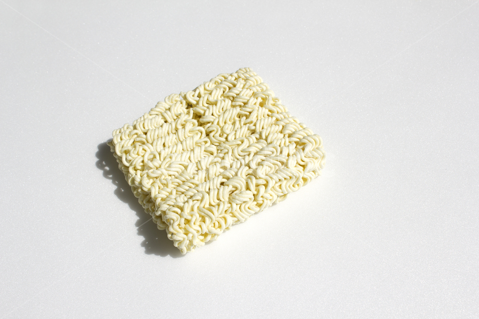 라면,면,면말,말린,건조,식품,클로즈업,생라면,음식,요리,재료,한식,분식,야식,국수,누들,푸드,인스턴트,인스턴트라면,밀가루,패스트푸드,면발,면요리,면류,흰배경,음식,식재료,요리,food,cook,meal,dishes,food reserves,면류,면요리,noodles