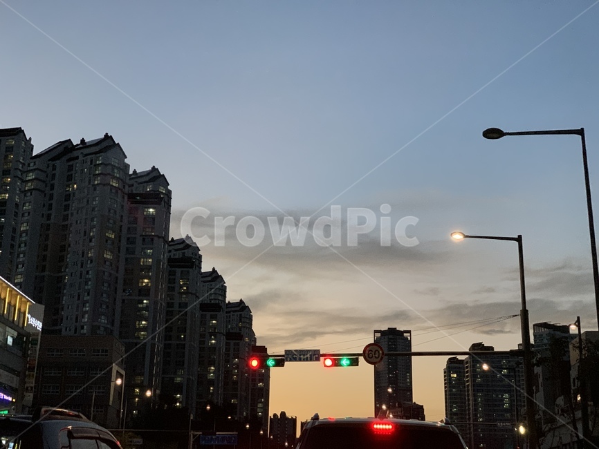 하늘,sky,cloud,구름,신호등,저녁