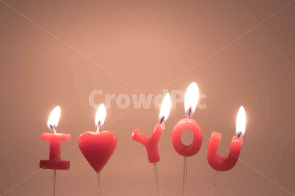성냥,초,하트,기념,촛불,♥,iloveyou,you,i,heart,사람없음,컨셉,표현,느낌,분위기,빨강색,배경,기념일,불,캔들,연인,couple,축하,오브젝트,물건,양초,밤,커플,love,감정표현,기분,feeling,emotion,기념일,축하,anniversary,congratulation,celebrate,celebration