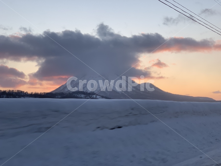 nature,자연,outdoors,mountain,산,노을,구름,설산,winter,겨울,계절,winter,season,자연,풍경,nature,landscape
