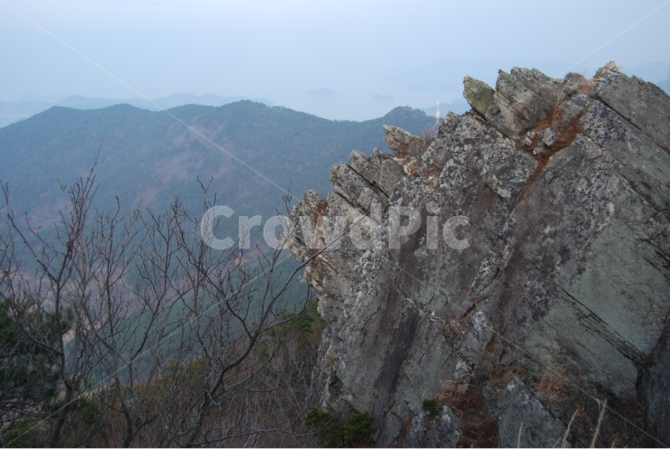 미륵산,통영시,한국,등산로,자연,자연,풍경,nature,landscape,한국자연풍경,한국자연경관,korea nature landscape,outdoors,옥외,cliff,낭떠러지