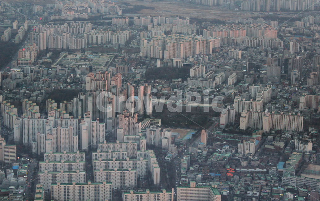 한국,대한민국,도로,길,찻길,건물,도심,항공촬영,탑뷰,항공뷰,저녁,아파트,빌딩,집,하우스,서울,겨울,도시,고층빌딩,빌딩숲,한국도시풍경,한국도시경관,korea cityscape