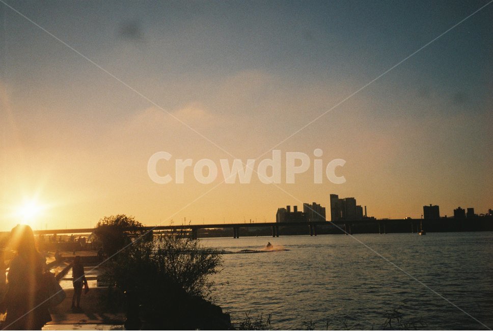서울,한강,여의도,노을,다리,하늘,필름사진,일몰,seoul,bridge,sunset,hangang,도시,풍경,city,landscape,한국도시풍경,한국도시경관,korea cityscape,감성,sensible,feeling,water,물,nature,자연,outdoors,옥외