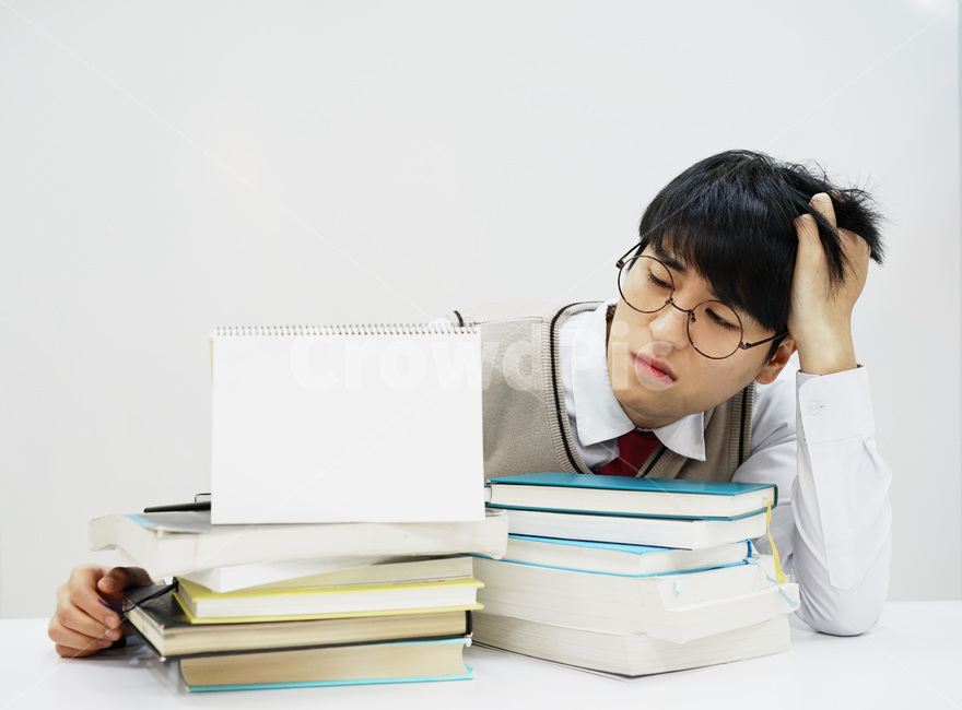 수능,교육,학생,교복,시험,강의,수업,고등학생,고3,남고생,남자고등학생,남고,수능시험,기말고사,중간고사,모의고사,exam,quiz,test,학업,공부,남자,남학생,사람,인물,인간,human,person,얼굴표정,facialexpression,face,남성,man,male,학교,education,learning,study,schoo,사람,인물,인간,human,person,얼굴표정,facial expression,face,남성,남자,man,male,감정표현,기분,feeling,emotion,교육,학교,공부,education,learning,study,school