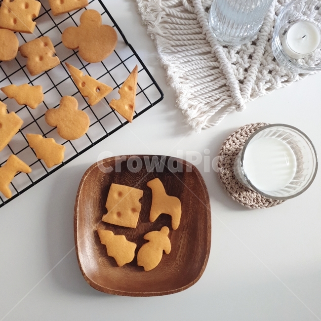 베이킹,쿠키,빵,치즈쿠키,우유,과자,황지즈쿠키,cookie,cheesecookie,baking,milk,snack,홈베이킹,수제쿠키,handmade,간식,디저트,dessert,디저트,간식,후식,dessert,snack