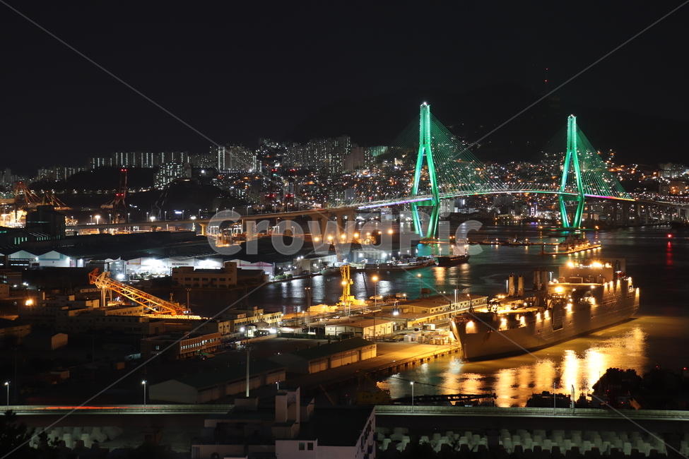 부산,야경,부산항대교,우암동도시숲,야경다리,bridge,nightscape,다리,불빛,조명,도로,도시,건물,nightview,교통,야경,밤,풍경,nightscape,night,landscape,도시,city,한국도시풍경,한국도시경관,korea cityscape,water,물,waterfront,워터 프론트