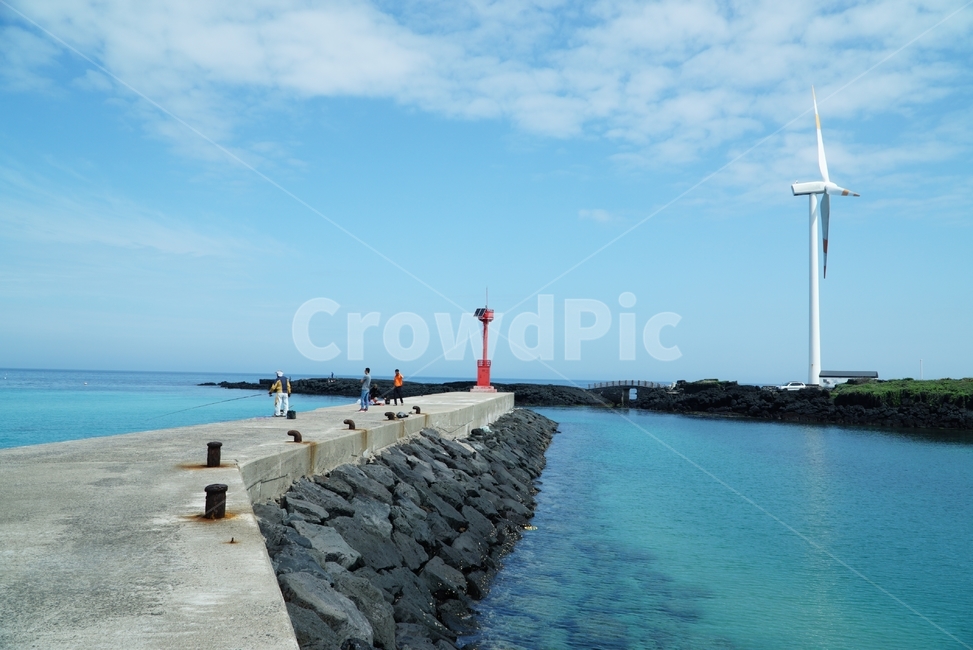 바다,제주도,풍차,방파제,낚시,추미,하늘,여름,summer,자연,풍경,nature,landscape,한국자연풍경,한국자연경관,korea nature landscape,해변,바다,beach,sea,제주도,jeju,jeju island,산업,industry,industrial,에너지산업,energy industry