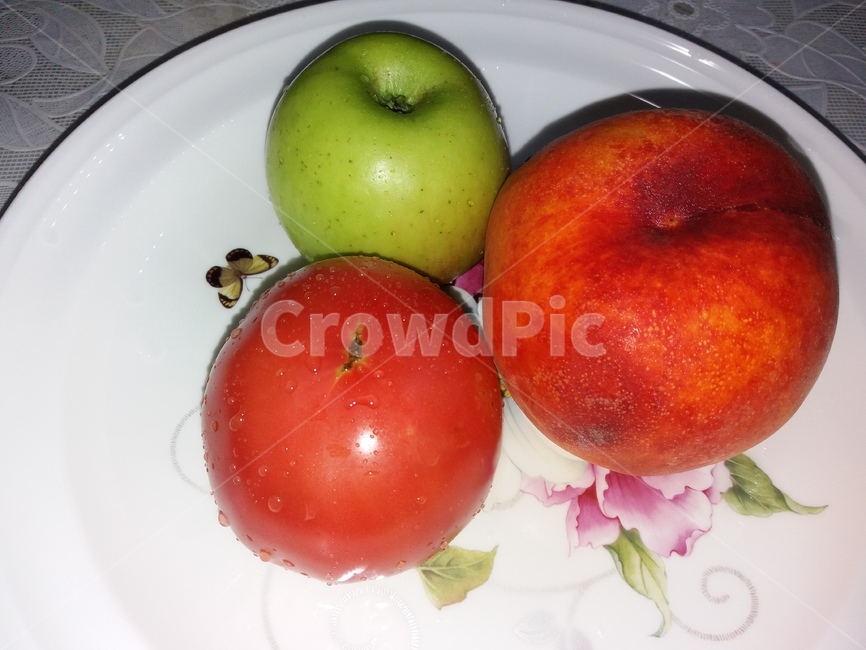 아오리사과,토마토,복숭아,빨강색,접시,사과,apple,food,식품,fruit,과일,plant,식물,음식,식재료,요리,food,cook,meal,dishes,food reserves,과일,열매,fruit