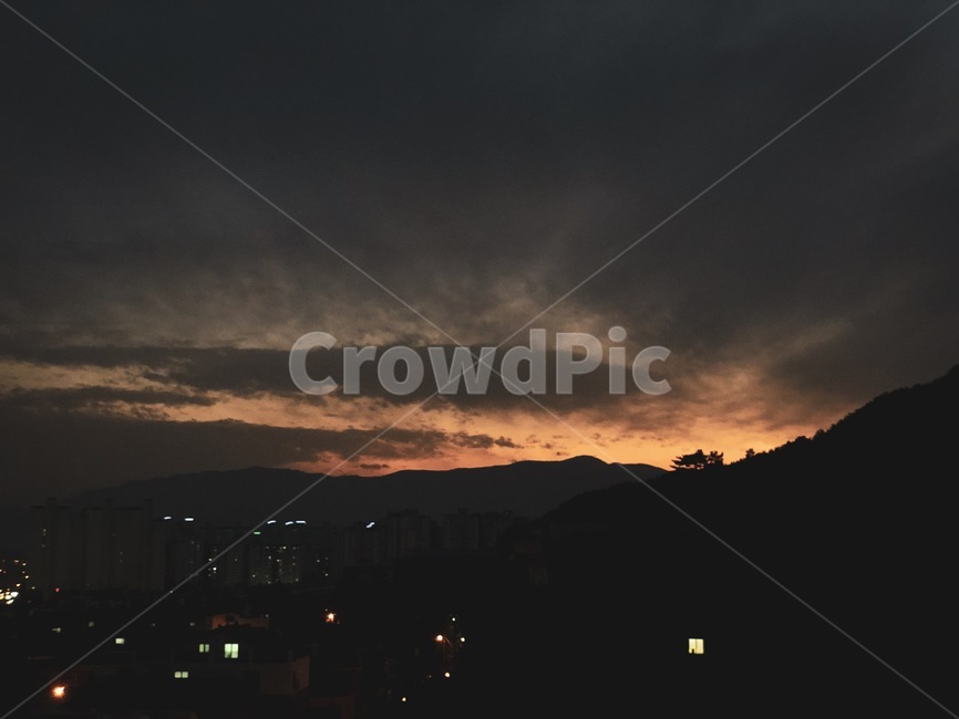 일몰,일출,구름,빛,하늘,노을,위로,야경,밤,풍경,nightscape,night,landscape,도시,city,한국도시풍경,한국도시경관,korea cityscape,nature,자연,outdoors,옥외,flare,플레어,light