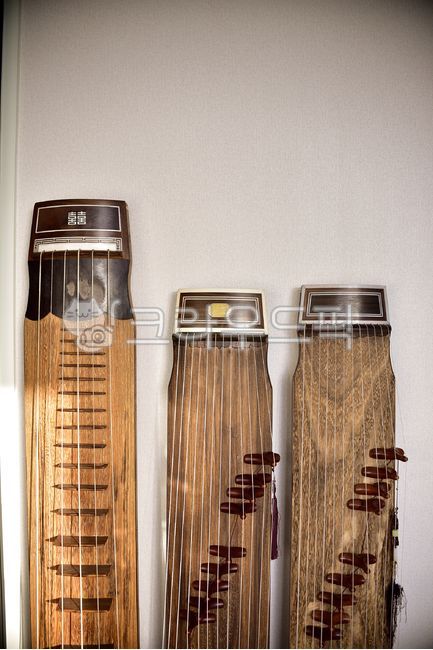 ,geomungo,lyre,Korean music,string instrument,Gayageum,instrument,gayageum