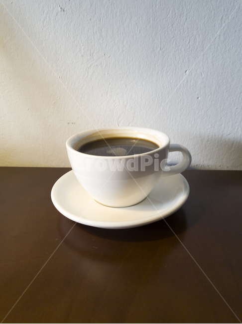 cup,컵,coffeecup,커피컵,pottery,도기류,saucer,받침접시,접시,찻잔,머그컵,커피,아메리카노,coffee,americano,브라운,brown,블랙,black,카페,cafe