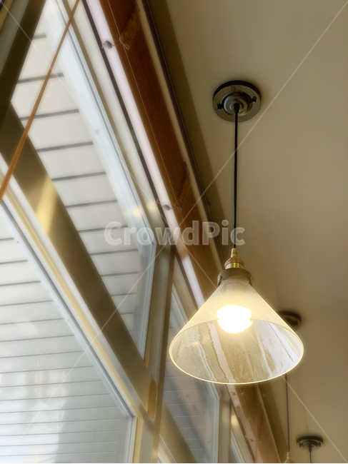 카페,조명,불빛,전등,인테리어,천장,오후,등,빛,afternoon,오브젝트,objcet,matter,light,lighting