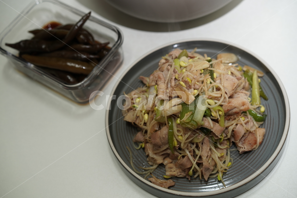 볶음,요리,고기,육류,육식,한식,반찬,음식,안주,콩나물,야채,food,음식,식재료,요리,food,cook,meal,dishes,food reserves