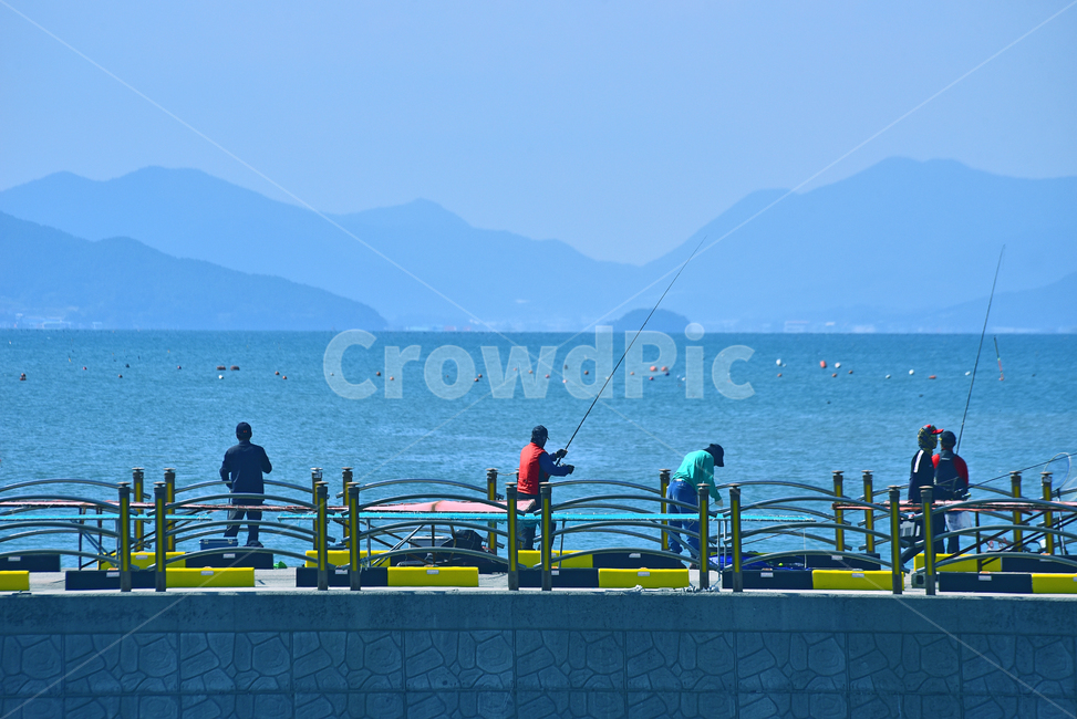 romance,breakwater,blue tone,day off,back,wave,sea,sunny day,healing,Coast,interest,Handrail,leisure,human,far sea,spare,fishing rod,Mung,pastime,island,fishing,people,water,ocean,outdoors,blue,person,Have a tea ceremony,angler,facility,hobby