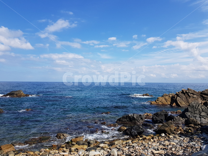 바다,동해,수평선,바위,하늘,구름,돌맹이,자연,blue,sea,eastsea,horizon,sky,cloud,rock,deep,background,nature,color,gangneung,ocean,stone