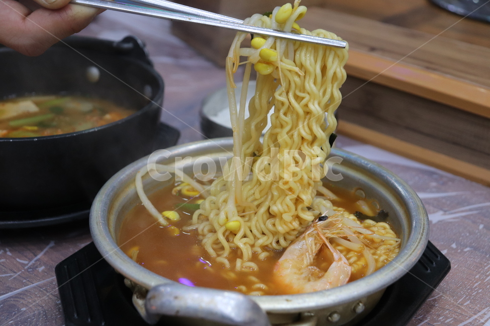 라면,사발,bowl,해물라면,food,음식,식재료,요리,food,cook,meal,dishes,food reserves,면류,면요리,noodles,한식,한국음식,한국요리,korean food,korean dishes,korean meal,korean cook