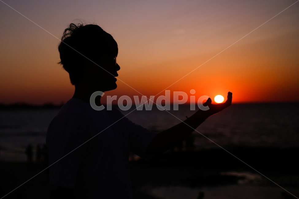 해변,역광,바다,여름,제주도,beach,nature,sun,sunset,남자,사람,인물,인간,human,person,남성,남자,man,male,인물실루엣,사람실루엣,character silhouette,human silhouette,sunlight,햇빛,자연,outdoors,옥외,silhouette,실루엣