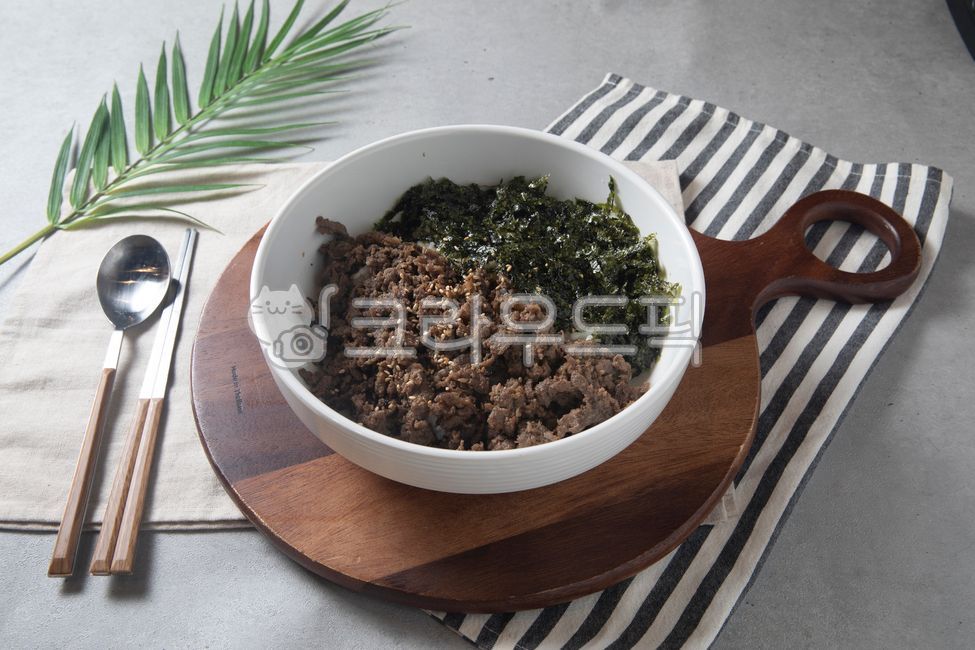 덮밥음식,불고기,불고기덮밥,덮밥,고기