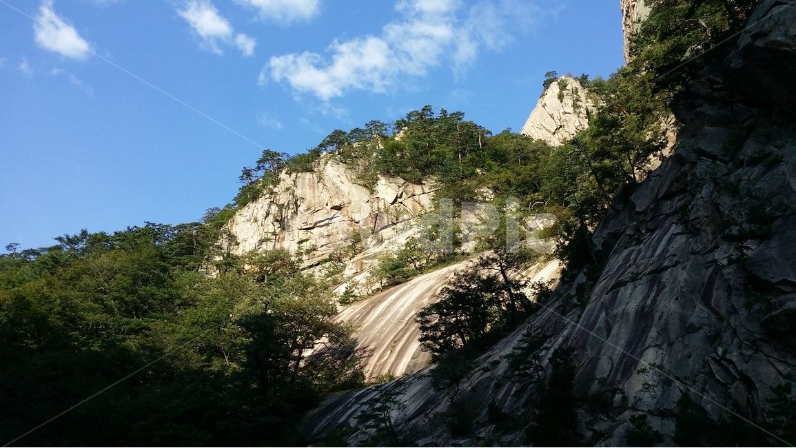 햇살,산,나무,설악산,평온,명상,가을,하늘,가을하늘,구름,자연,풍경,풍경사진,자연,풍경,nature,landscape,cliff,낭떠러지,outdoors,옥외