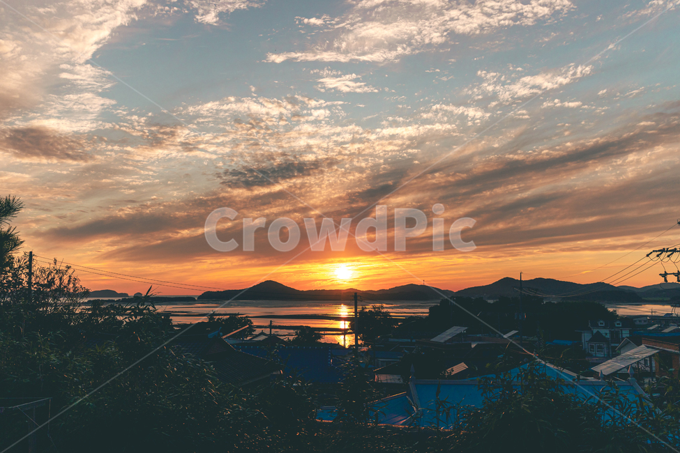 일몰,자연,붉은하늘,outdoors,sunset,황혼,sky,하늘,새벽,시골,마을,풍경,landscape,country,rural,town