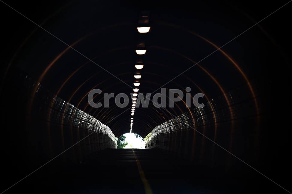 터널,자동차,도로,길,전등,교통,교통수단,traffic,transportation