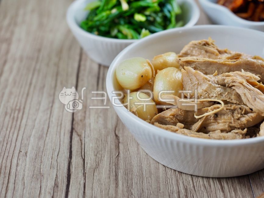 chickenbreaststew,chicken,sidedish,Braised chicken breast in soy sauce,side dish,Korean food,protein,chickenbreast,cooking,koreanfood,chicken breast,garlic,jangjorim,Korean,food,meal,Jangjorim,meat,Soy sauce stew,soysauce
