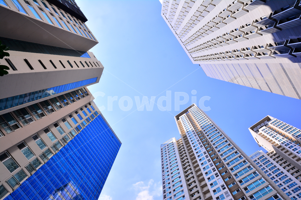 아파트,첨단빌딩,고층빌딩,빌딩가,대기업,인텔리전트,스카이라인,랜드마크,회사,기업,오피스,사무실,임직원,비즈니스,업무,사무,직장,일터,백그라운드,바탕,배경,임대,매매,부동산,리스,뱅크,빌딩,초고층,서울,건축물,건물,오피스텔,건축,높은,building,city,officebusiness,seoul,lease,유리창,반사,glass,window,하늘,구름,건축물,건물외관,exterior,building,structure,architecture,construction,비즈니스,사업,business,service,work