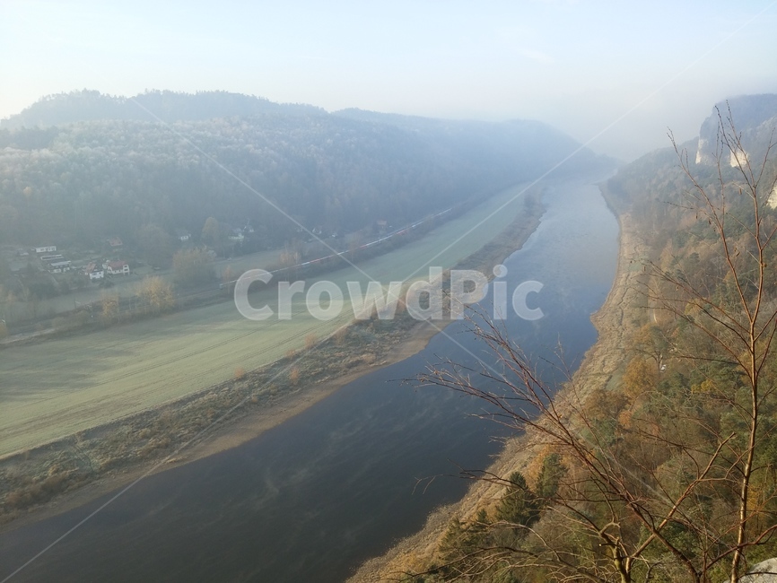 nature,자연,outdoors,옥외,날씨,weather,강,기차,기찻길,river,자연,풍경,nature,landscape