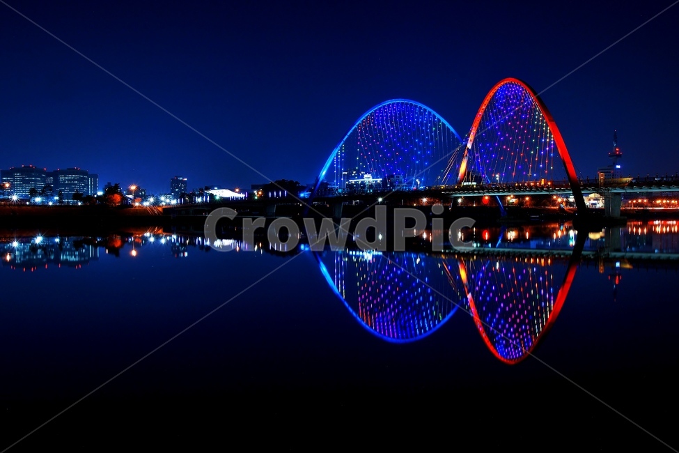 대전관광,갑천,엑스포대교,야경,맥도널드,야경,밤,풍경,nightscape,night,landscape,건축물,건물외관,exterior,building,structure,architecture,construction,lighting,조명,건물