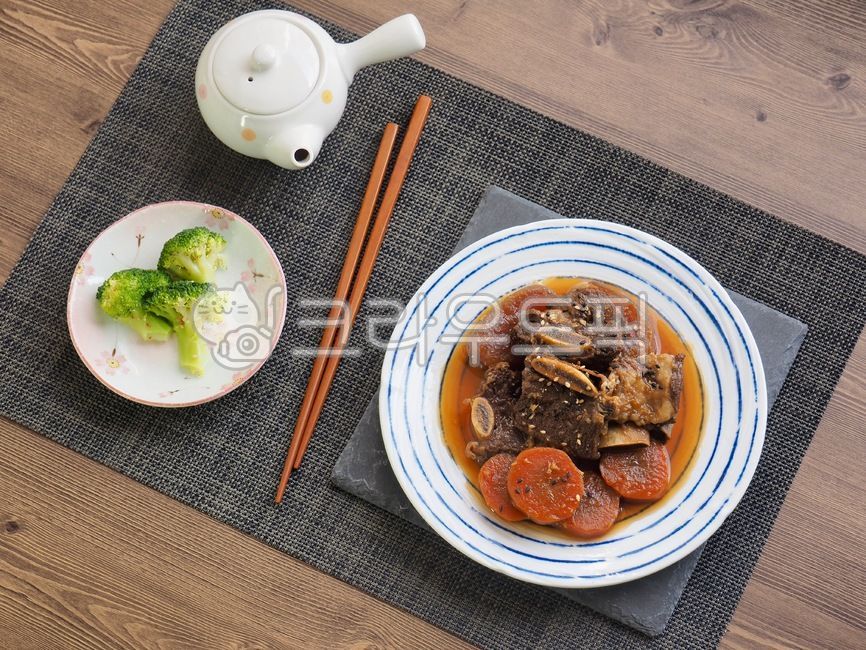 한식,소고기,소갈비,스테이크,소고기스테이크,갈비찜,소갈비찜,음식,한국음식,요리,식사,배경,소스,고기,아시아음식,소고기요리,beef,beefrib,steak,beefsteak,galbijjim,beefribs,food,koreanfood,cooking,meal,background,sauce,meat,asianfood,전통음식,한국전통음식,반찬,traditionalfood,koreantraditionalfood,sidedish,음식,식재료,요리,food,cook,meal,dishes,food reserves