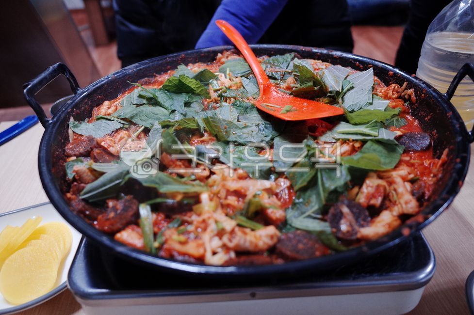 Stirfried Sundae,Sundae dish,stew,Sundae Fried Rice,plate,food,Sundaeguk,meal,dish,Spicy Sundae Stirfry,sundae