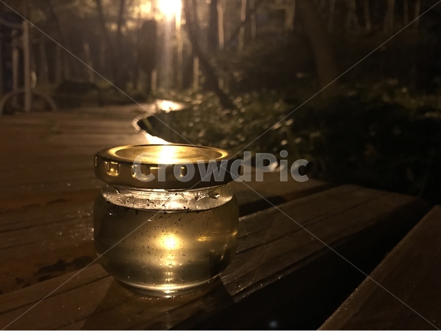 야경,작은병,병,통,용기,사물,유리병,감성,조명,액체,시럽,emotion,nightscape,bottle,병에담다,glass,뚜껑,반사,reflection,사물,물건,오브젝트,thing,object,matter