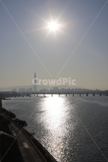 한강,자연,해,반짝이는강물,야외,하늘,sunrise,river,bridge,강,강물,빛