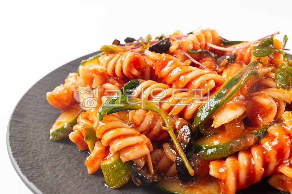 Fusilli salad,pasta salad,fusilli,fusilli pasta,tomato sauce,salad,olive,cucumber,vegetable,greens,sauce,food,meal,fresh,sour